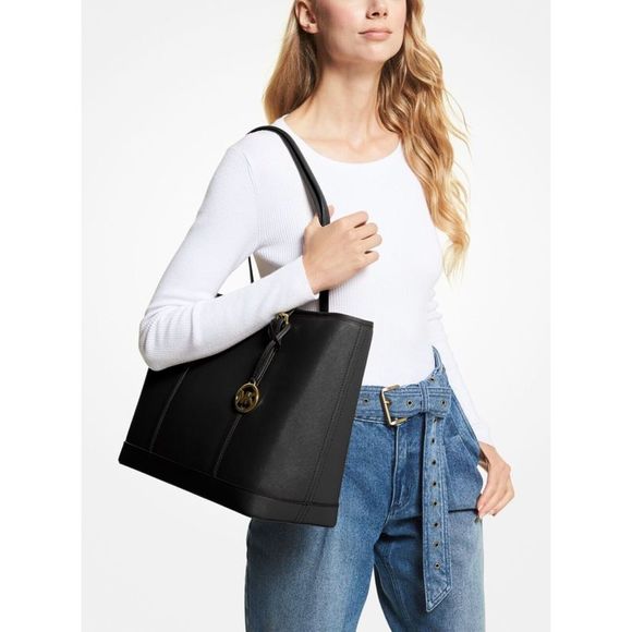 Michael Kors Jet Set Travel Large Tote Bag - Picture 5 of 7